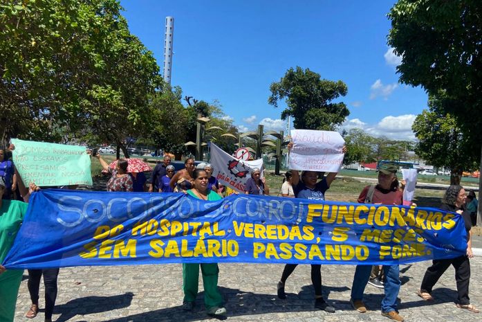 Trabalhadores do Veredas protestam novamente pelo sexto mês de salário atrasado