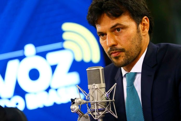 "Tecnologia 5G será o assunto de 2021”, afirma Fábio Faria