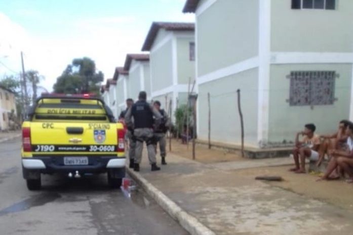 Corpo de menina é encontrado por populares no residencial Erick Ferraz, em Marechal Deodoro.