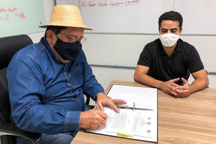 Prefeito Gilberto Gonçalves assina Ordem de Serviço para construção de novo acesso à cidade de Rio Largo