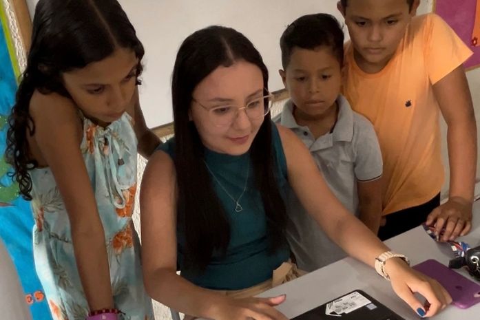 Avança Mais Conectividade: Educação de Santana do Mundaú amplia instalação de internet e entrega notebooks às escolas da zona rural