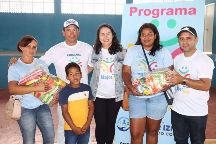 O prefeito Theobaldo Cintra ampliou o programa de 100 para 1.300 Novas Famílias beneficiadas