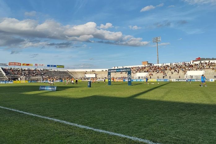 Paulo Fonseca sofre a quarta derrota nos últimos sete jogos e