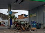 Vídeo: veículo explode em posto de gasolina no bairro de Cruz das Almas
