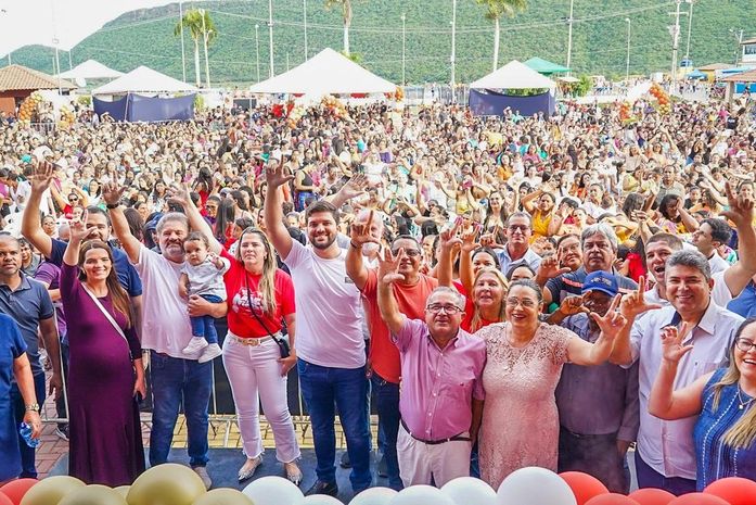 Traipu 132 anos: Grande Festa das Mães leva multidão à Praça Beira Rio e encerra programação de Emancipação Política da cidade