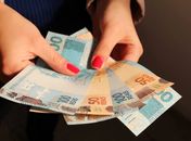 Pagamento do Abono Salarial 2025 começa na segunda (17). Valores variam entre R$ 127 e R$ 1.518
