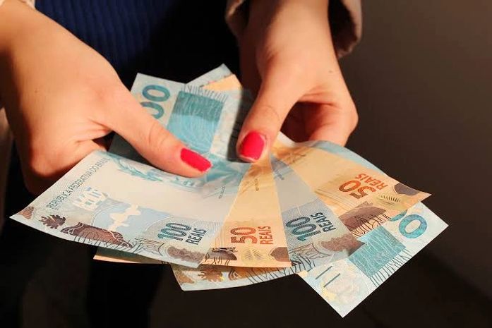 Pagamento do Abono Salarial 2025 começa na segunda (17). Valores variam entre R$ 127 e R$ 1.518
