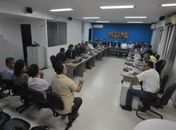 Prefeituras podem publicar decreto de urgência para comprar combustível