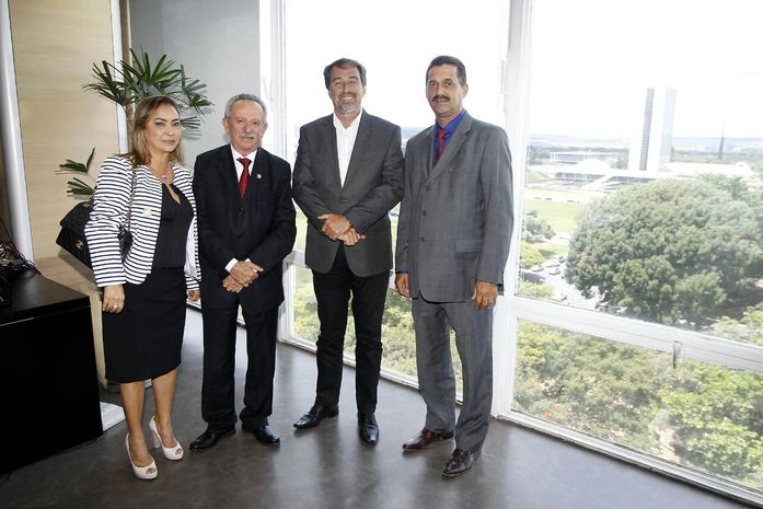 Em Brasília, Marlan Ferreira apresenta projeto para a construção de adutora em Limoeiro de Anadia