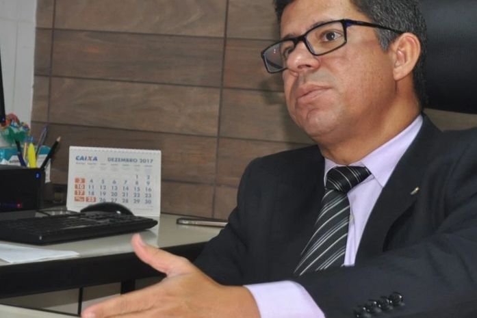 Promotor Silvio Azevedo Sampaio