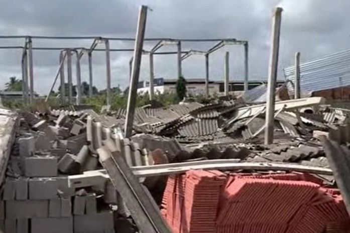 Galpão desaba e deixa vários feridos em Arapiraca na manhã desta quarta (18)