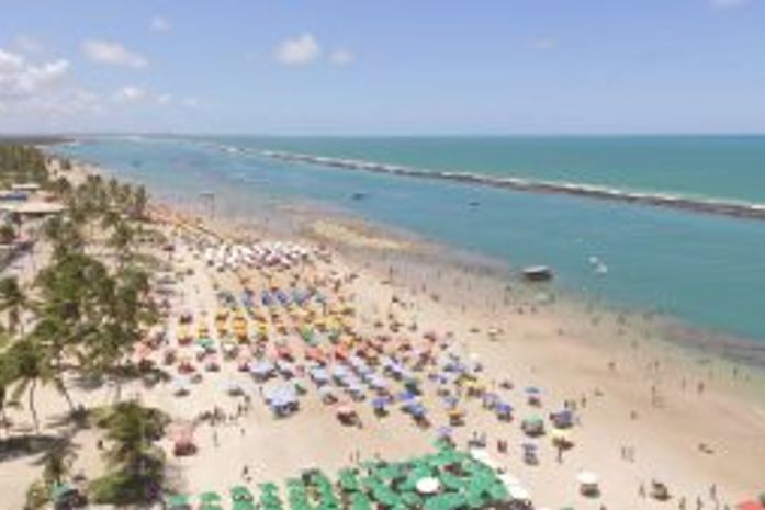 Praia do Francês se torna um dos maiores destinos turísticos de Alagoas