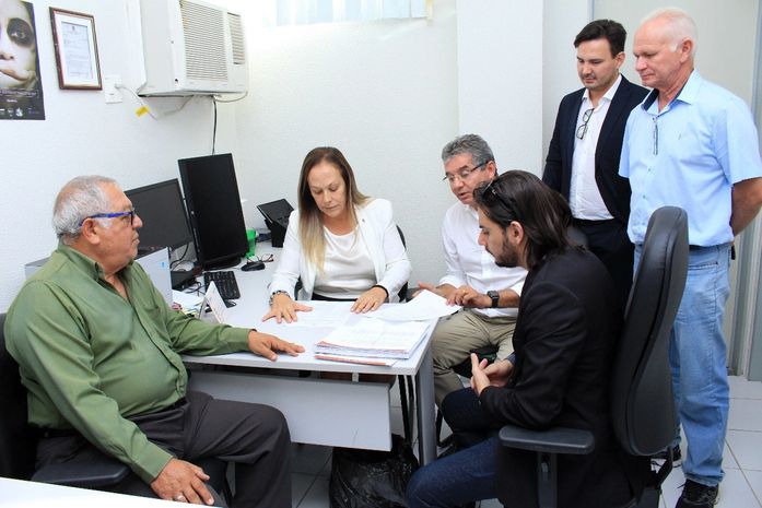 Prefeitura de Pão de Açúcar assina contrato para realização de concurso público
