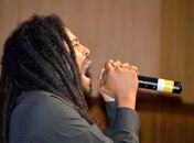 Luiz de Assis, vocalista da banda Vibrações