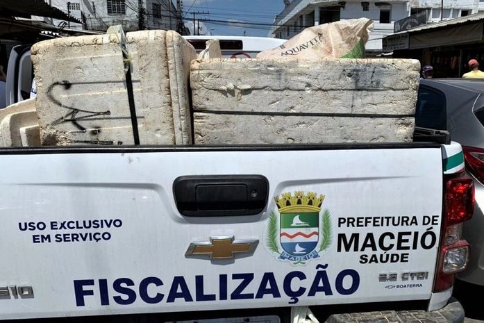 Vigilância Sanitária apreende 800 kg de alimentos impróprios para consumo