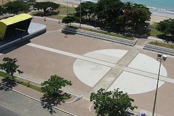 Praça Multieventos, no bairro da Pajuçara, em Maceió