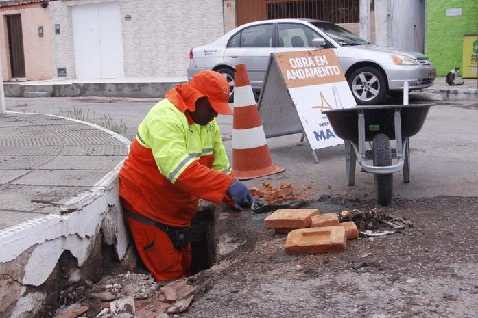 Maceioenses podem solicitar limpeza e desobstrução de galerias pelo WhatsApp