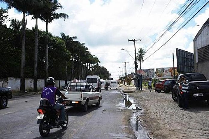 Avenida Cachoeira do Meirim