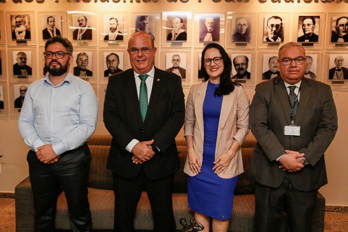 TJAL empossa dois aprovados em concurso para oficial de justiça em AL