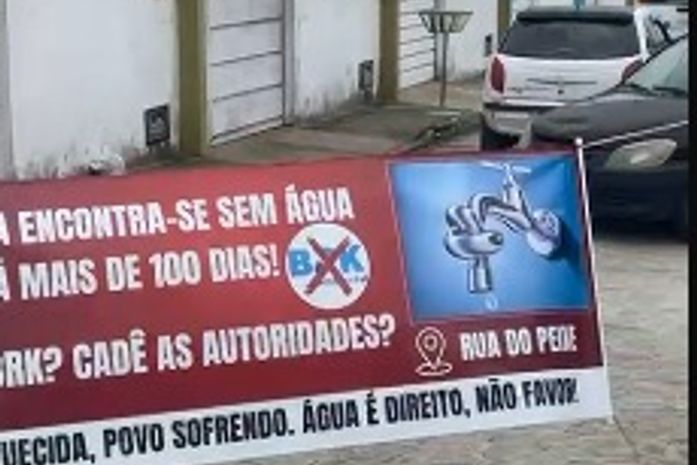 Moradores protestam contra falta de água e cercam carro da BRK em Chã do Pilar