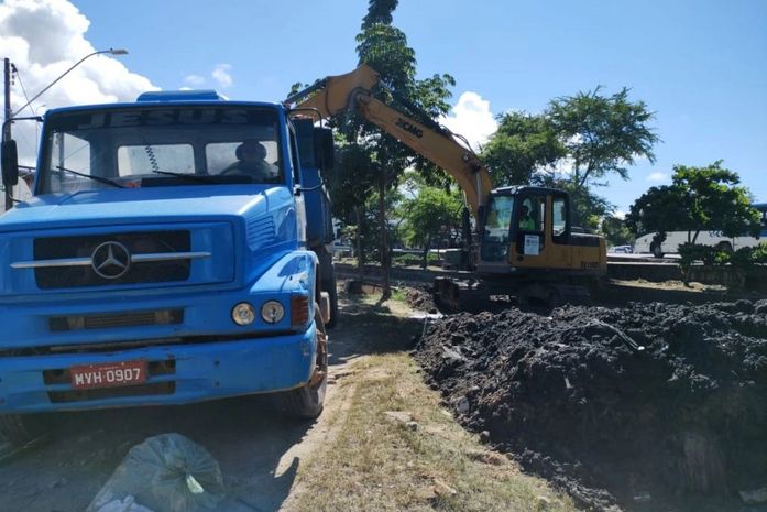 Prefeitura de Maceió retira 2.800 toneladas de resíduos do Riacho Salgadinho