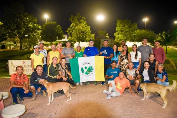Secretário de Esporte acompanha saída de mais de 40 atletas de Arapiraca para Petrolina