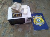 PRF apreende 5kg de drogas em ônibus interestadual