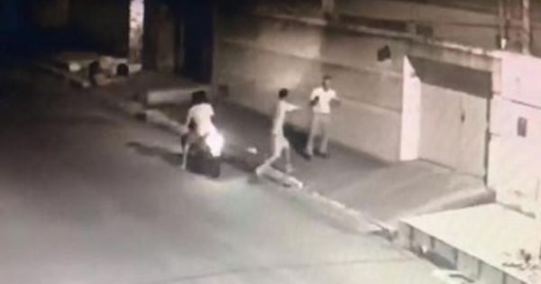 Jornalista é assaltado em frente à sede de TV em Arapiraca; veja vídeo - Cada Minuto