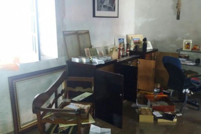 Criminosos invadem Casarão das Artes, em Penedo