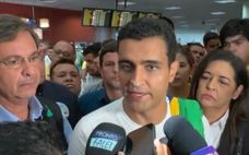 JHC durante coletiva de imprensa