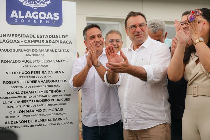 Luciano Barbosa destaca modelo inovador do campus da Uneal