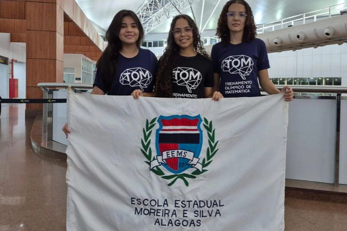 Escola Estadual Moreira e Silva é premiada como equipe Destaque Feminino na Olimpíada de Matemática da Unicamp

