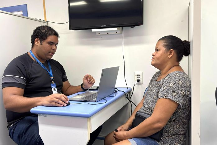 Sine Alagoas oferta quase 800 vagas de emprego, sendo metade na capital, em 30 cargos diferentes