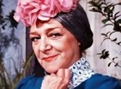 "Dona Clotilde, a bruxa do 71, do Chaves, nunca deixou de ser coadjuvante na sua própria história de amor"-escreve Josias Silva