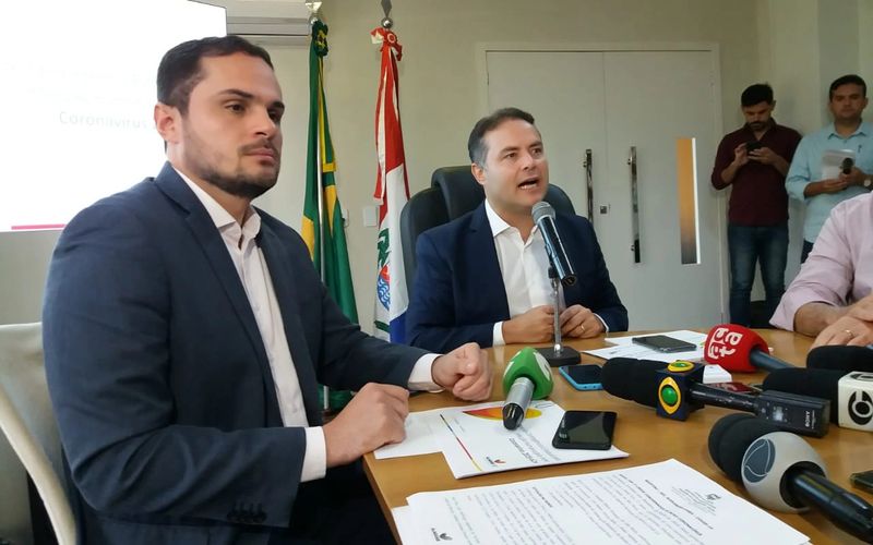 Alexandre Ayres e o governador Renan Filho em coletiva