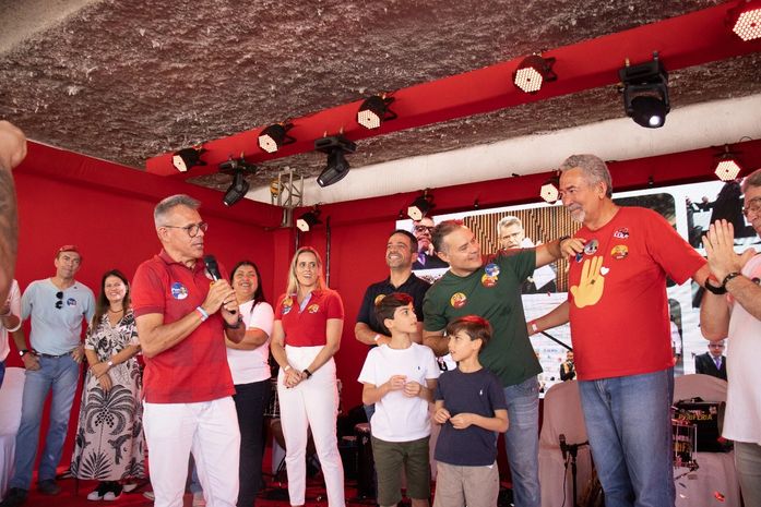 Paulo Dantas, Renan Filho e Paulão parabenizam Welton Roberto pelos 30 anos de advocacia