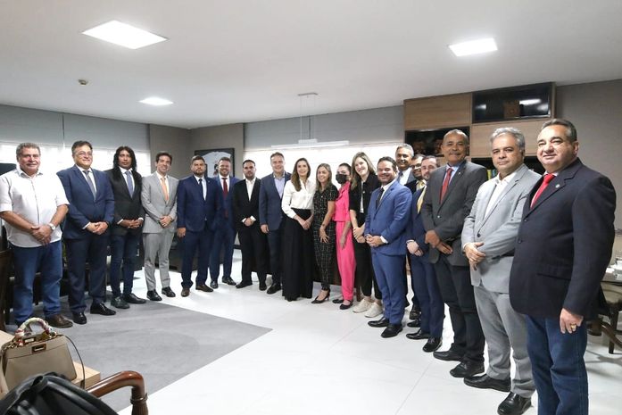 Com 22 votos, deputados estaduais elegem Renata Calheiros conselheira do Tribunal de Contas do Estado