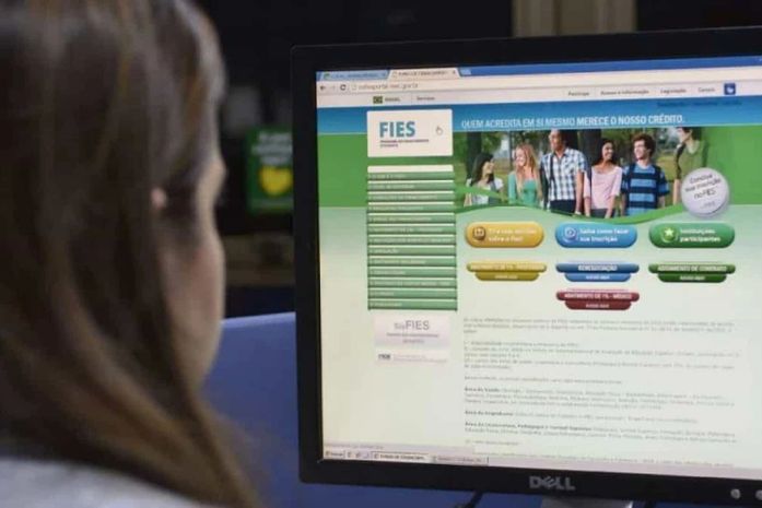 MEC prorroga por 30 dias validação de inscrição no Fies
