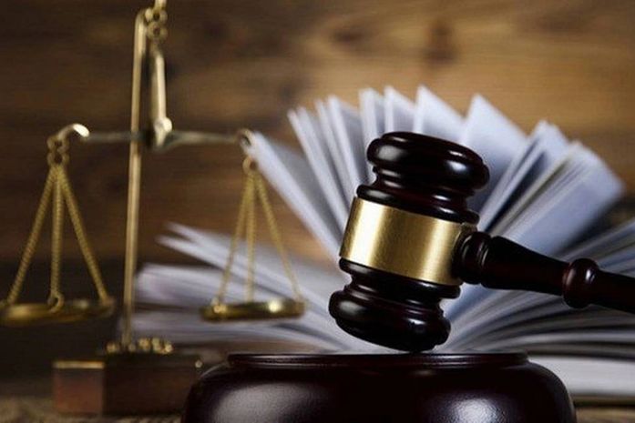 Justiça condena homem a 32 anos de prisão por tentativa de homicídio contra mulher e morte do filho dela em Maceió 