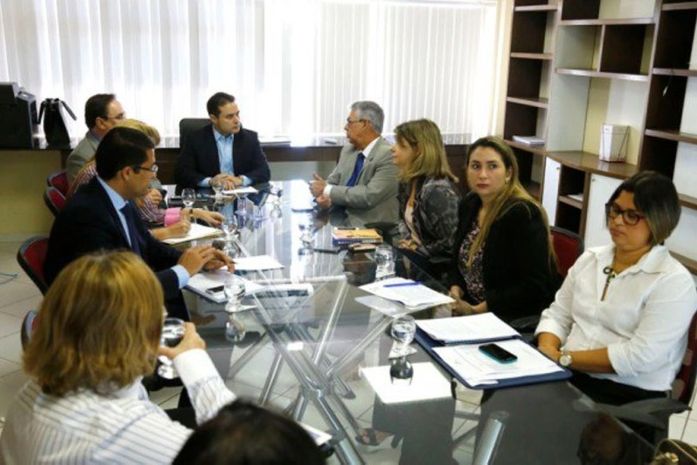 Quadro funcional é discutido em reunião de transição do Governo