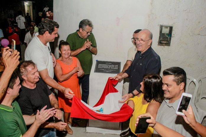 Ronaldo Lopes realiza sonho de 153 famílias que residem na Vila Santa Clara