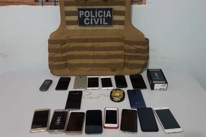 Celulares apreendidos eram vendidos em "Feira da Troca" e por meio das redes sociais.