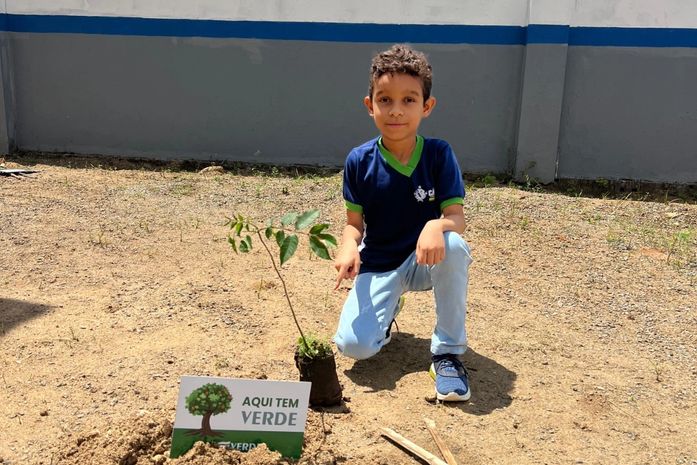 Verde Alagoas promove plantio de mudas em escolas e reforça compromisso com o meio ambiente