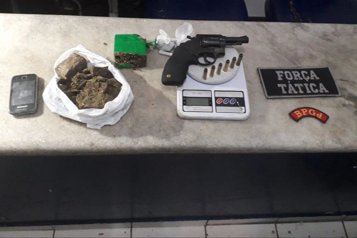 Presos, jovens confessam que vieram do interior para vender drogas em Maceió