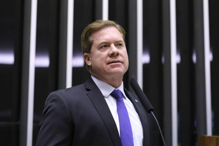 Marx Beltrão alerta: pesquisa mostra que juros altos estão travando crédito para 80% das indústrias e impedindo a geração de empregos