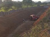 Capotamento deixa três feridos na AL-115 
