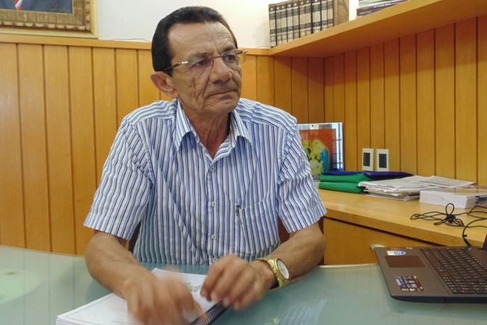 Justiça bloqueia contas de Lagoa da Canoa e gestor chama prefeita eleita de irresponsável