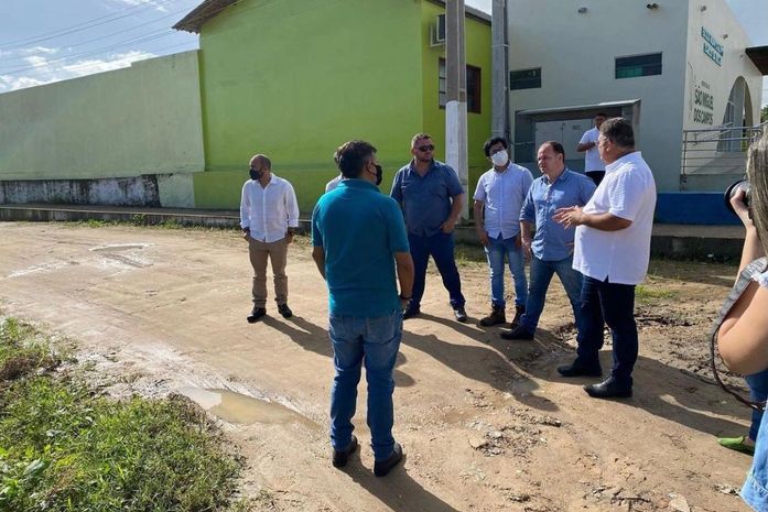 Prefeito George Clemente e Dr. Benildo visitam obras em São Miguel dos Campos