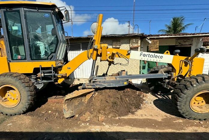 Prefeitura de Anadia realiza pavimentação em mais uma via