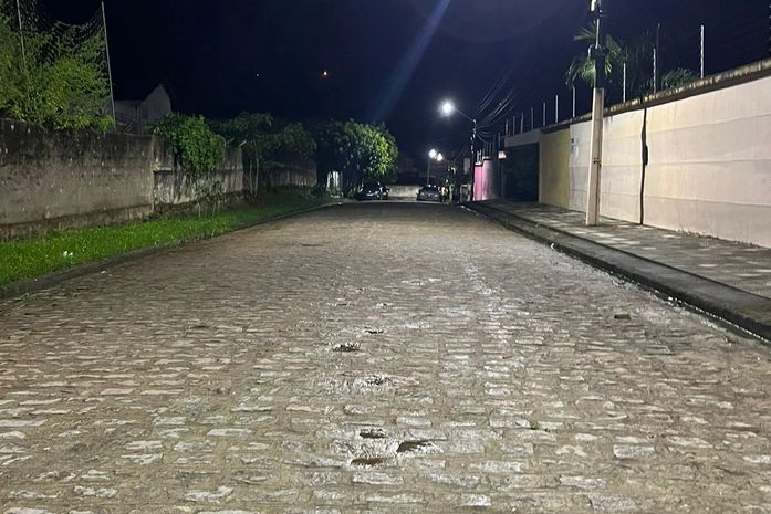 Ruas do bairro Paraíso ganham nova iluminação em LED